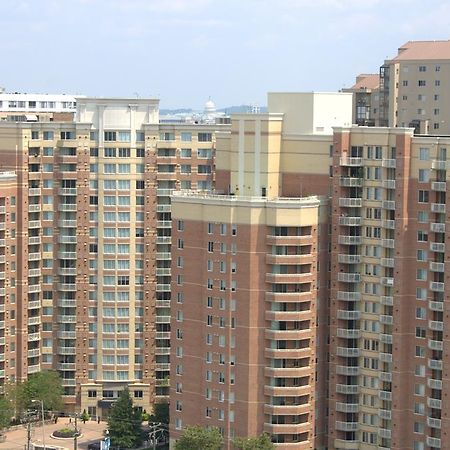 Crystal Quarters Corporate Housing At The Gramercy Arlington Zimmer foto